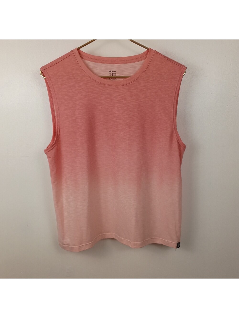 Title Nine Womens Medium Pink Ombre Sleeveless Tank Top Lightweight Casual M